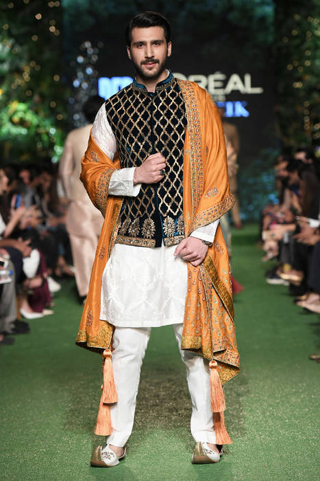 Picture of Jaanbaaz (A)