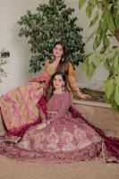 Picture of Aiman Khan in Bia