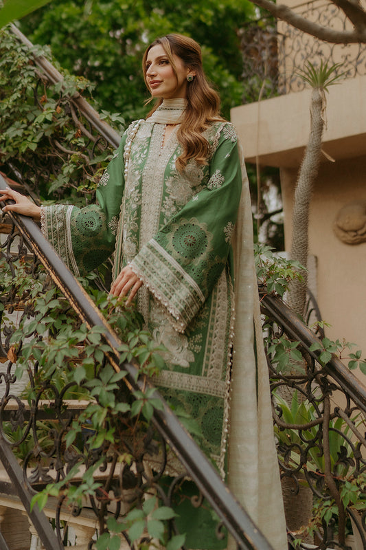 Zahra Malik in Zariya