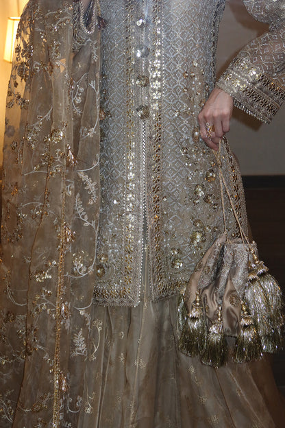 Rija Mujahid in Roshni