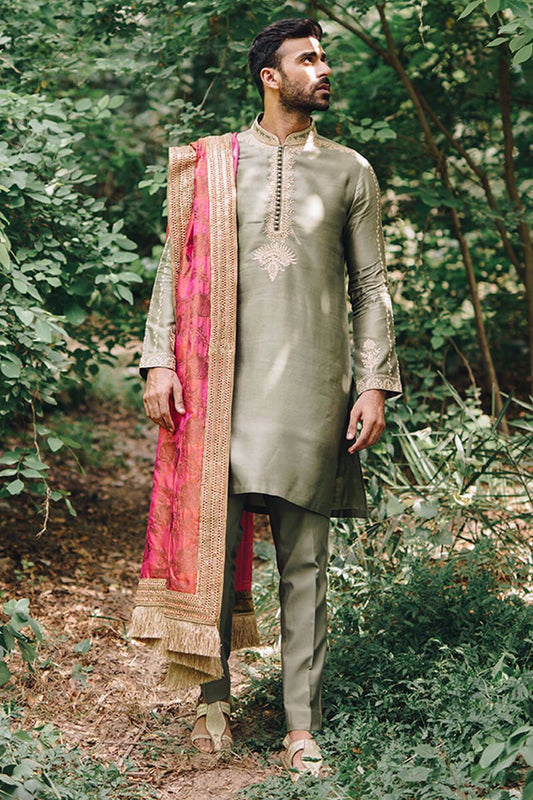 Shan-e-Zaroon