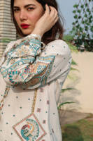 Picture of Naimal Khawar in Suraj Mukhi