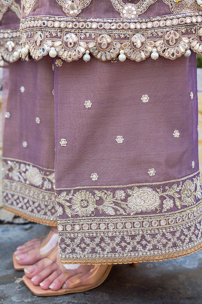 Picture of Zainab Reza in Talia