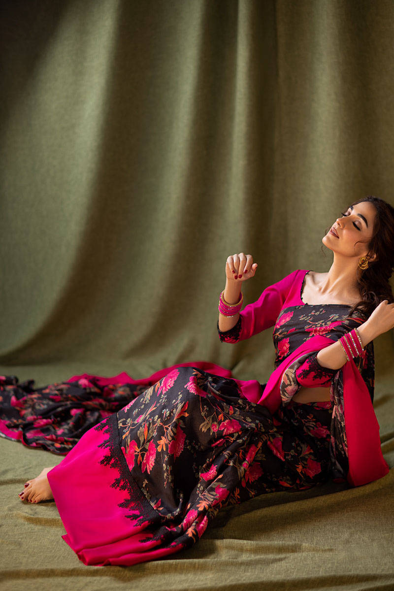 Picture of Maya Ali Saree