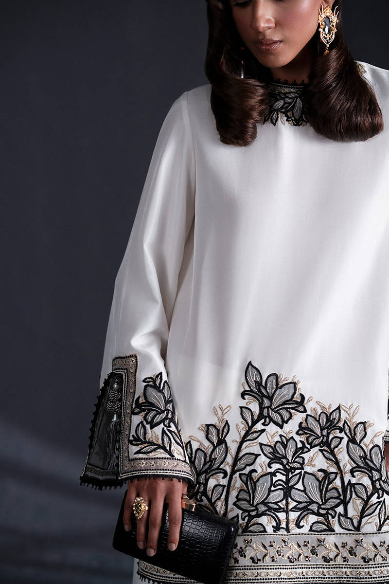 Picture of Silken Tea