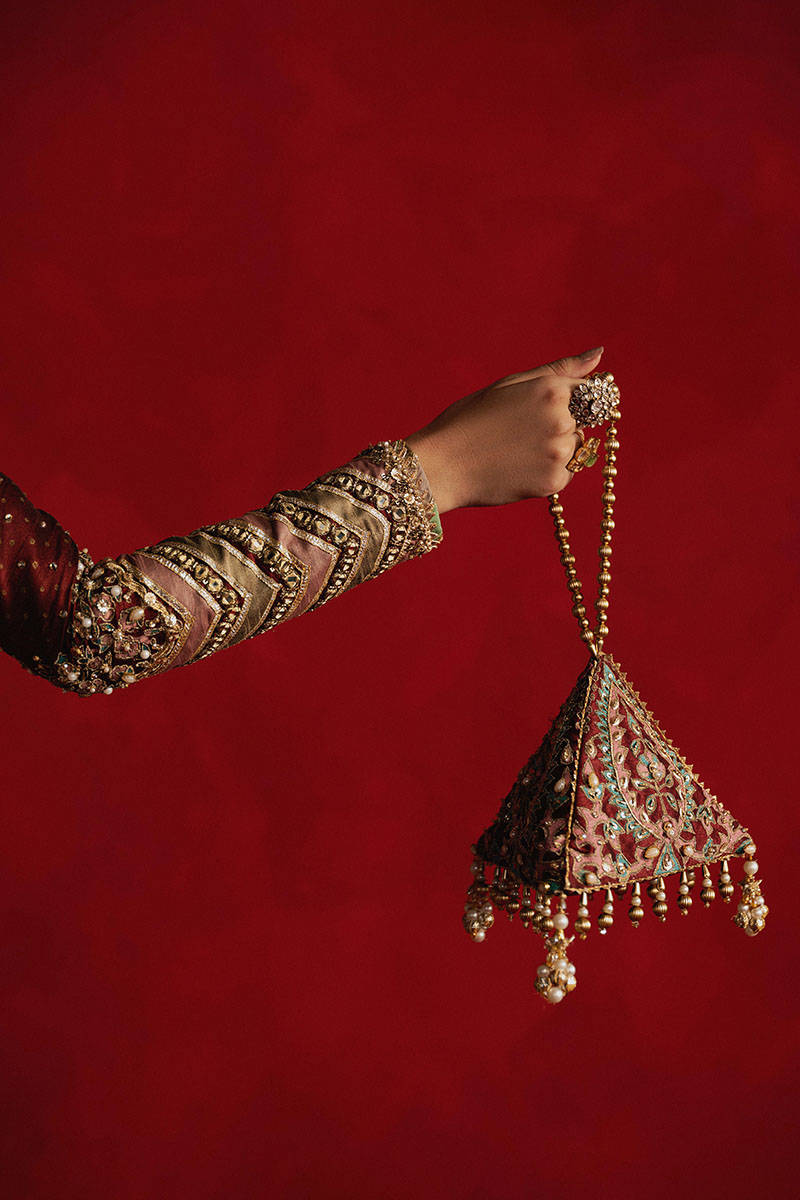 Picture of Gul Begum