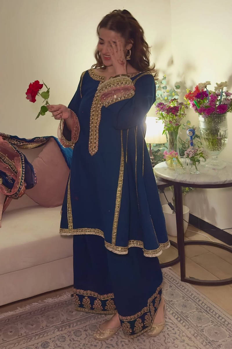 Picture of Neel-e-Raunaq